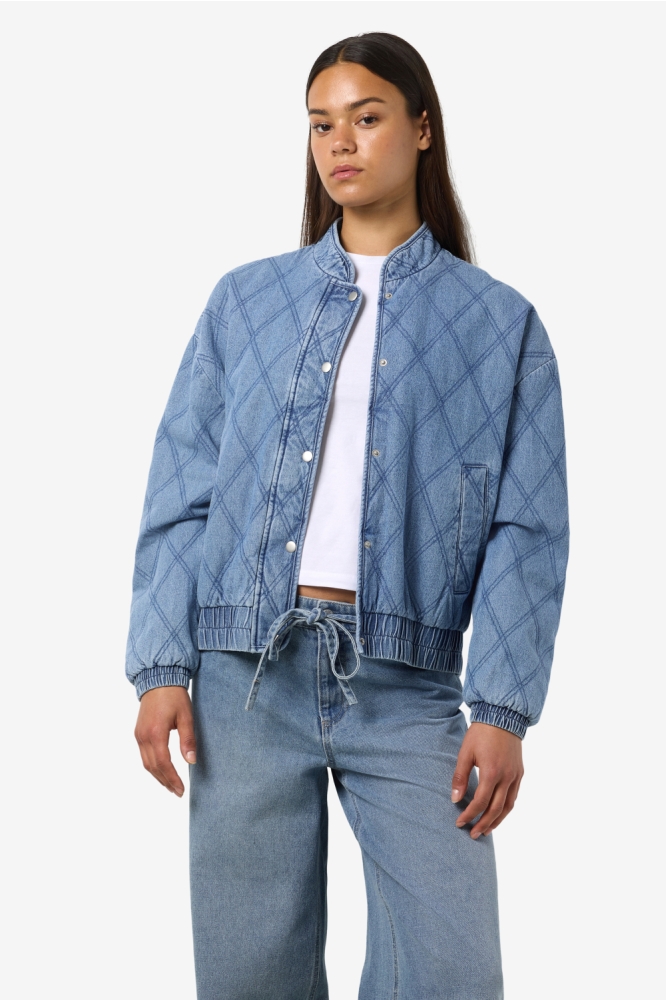 NMCLAIRE QUILT DENIM JACKET 27034965 Light Blue Denim